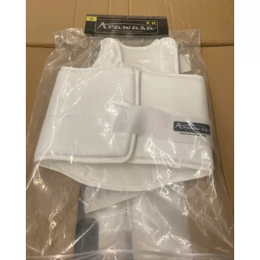Arawaza Testvédő WKF Fehér "XS"